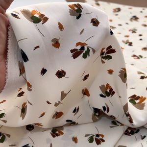 خرید انلاین پارچه کرپ گلدار ترک