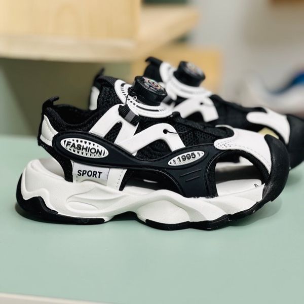 صندل بچگانه طرح 1995 برند Kaka کد 4011902