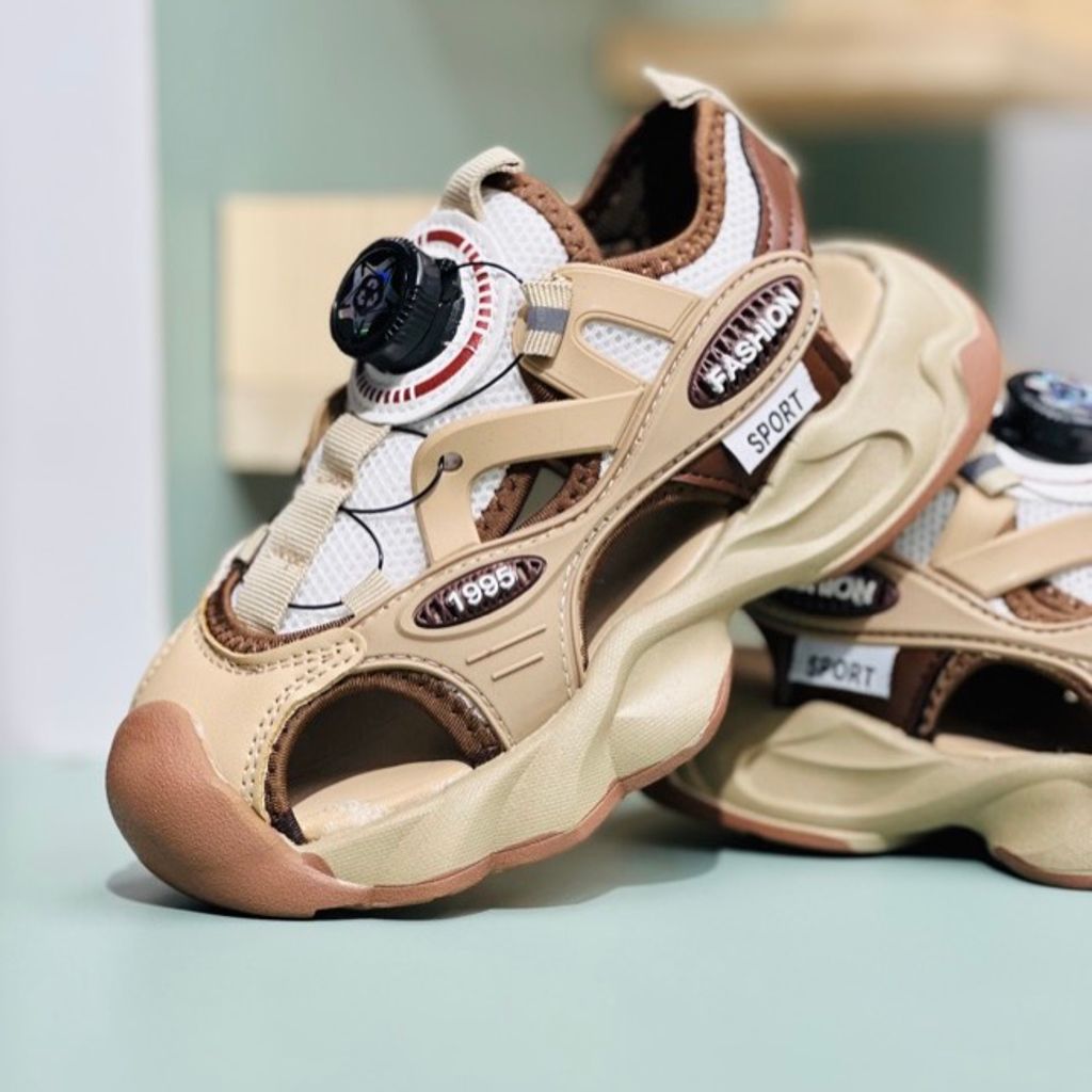 خرید اینترنتی قیمت صندل بچگانه طرح 1995 برند Kaka کد 4011902