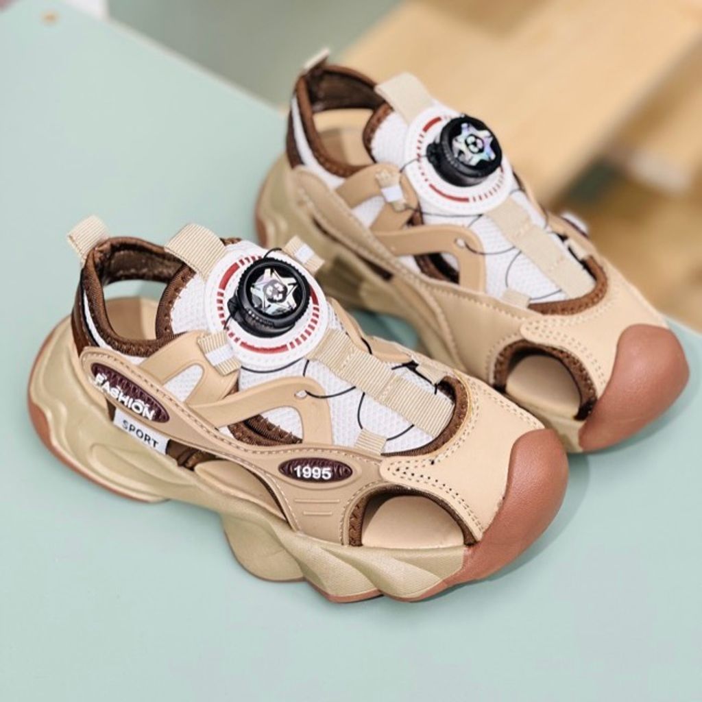 خرید اینترنتی قیمت صندل بچگانه طرح 1995 برند Kaka کد 4011902