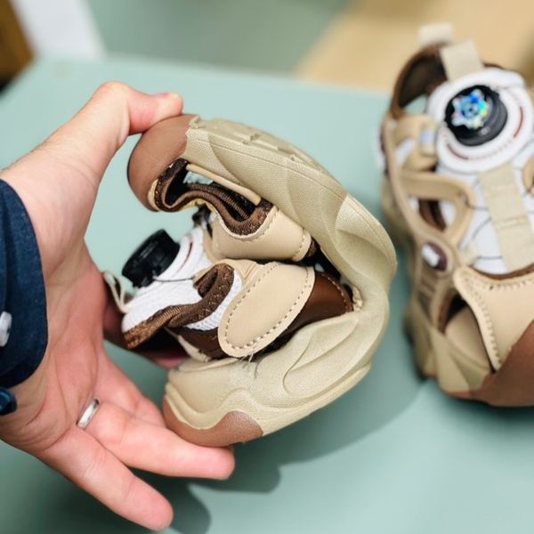 صندل بچگانه طرح 1995 برند Kaka کد 4011902