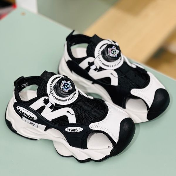 صندل بچگانه طرح 1995 برند Kaka کد 4011902