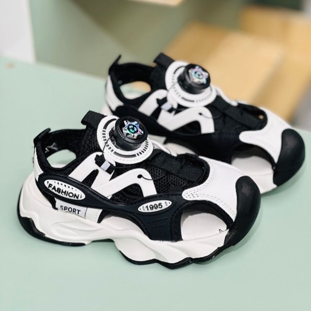 خرید اینترنتی قیمت صندل بچگانه طرح 1995 برند Kaka کد 4011902