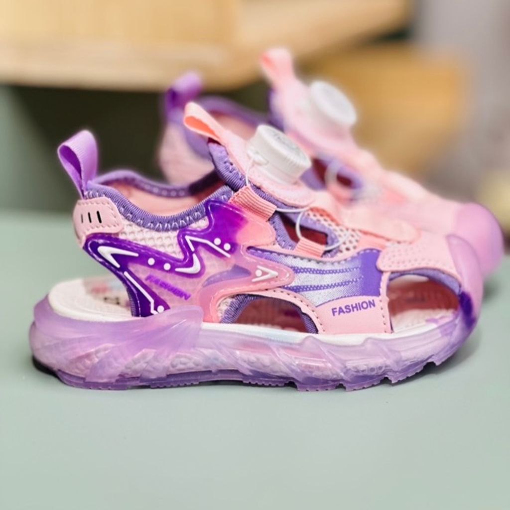 خرید اینترنتی قیمت صندل بچگانه طرح آبرنگی برند Kaka کد 4012302