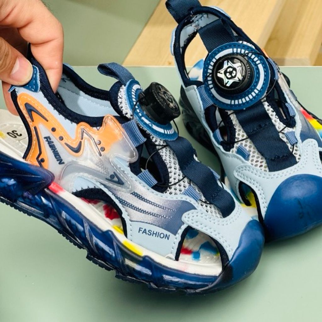 خرید اینترنتی قیمت صندل بچگانه طرح آبرنگی برند Kaka کد 4012302