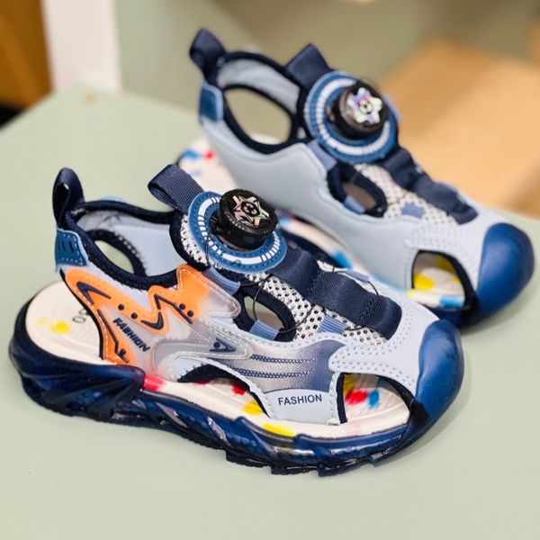 صندل بچگانه طرح آبرنگی برند Kaka کد 4012302