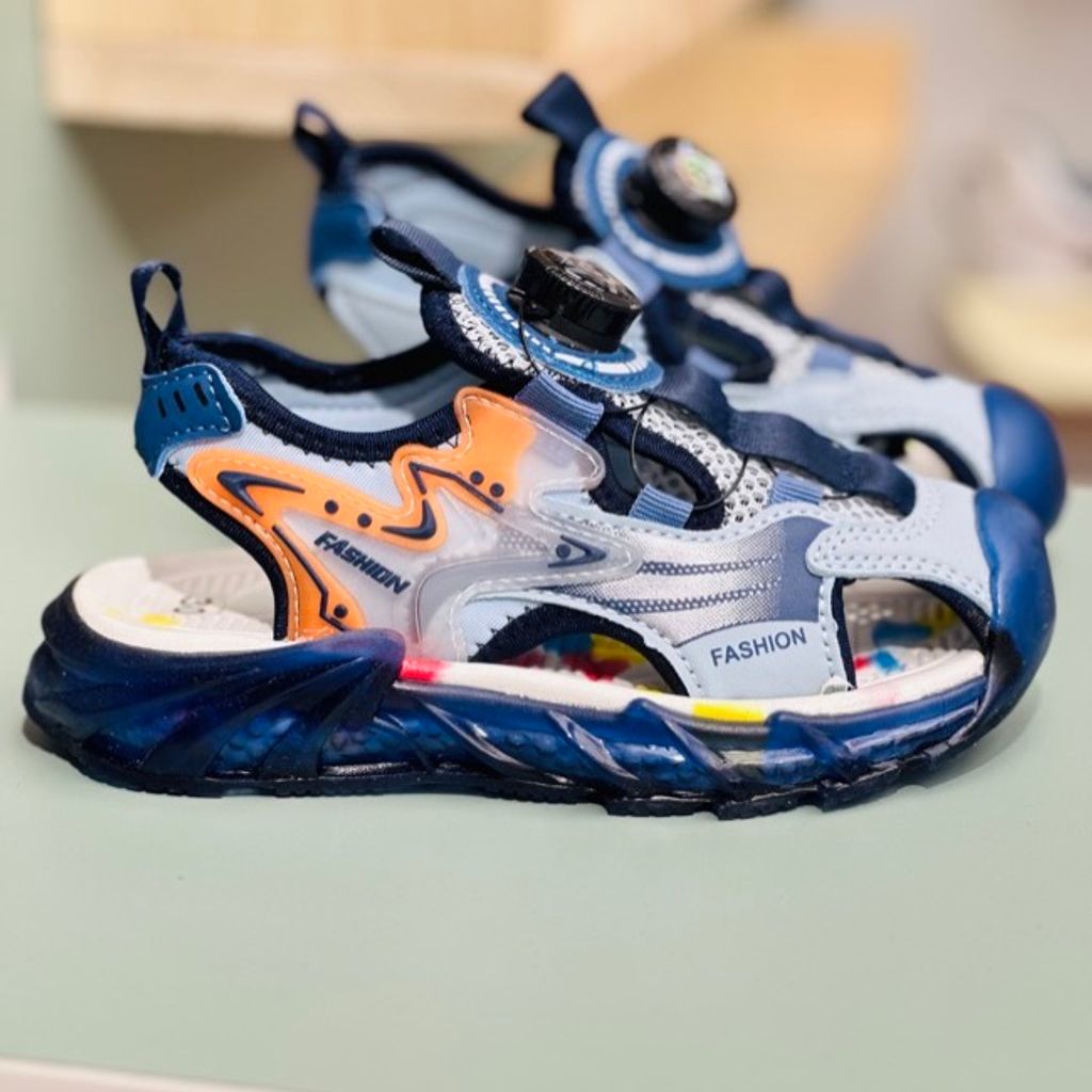 خرید اینترنتی قیمت صندل بچگانه طرح آبرنگی برند Kaka کد 4012302