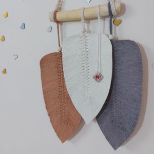 دیوارکوب برگ اویز مکرومه بافی طرح سیمینه