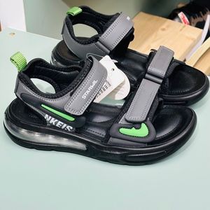 خرید اینترنتی قیمت صندل بچگانه اسپرت طرح کپسولی جردن برند Kids کد 4012601