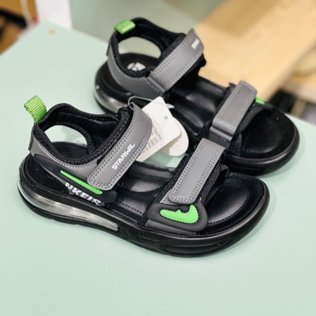 خرید اینترنتی قیمت صندل بچگانه اسپرت طرح کپسولی جردن برند Kids کد 4012601