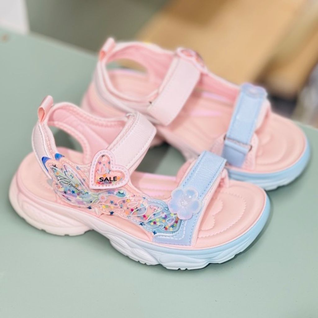 خرید اینترنتی قیمت صندل دخترانه بچگانه طرح قلبی AIR برند Winstar کد 4012801