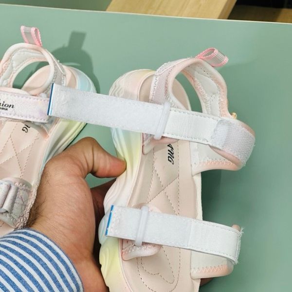 صندل بچگانه کرومی پروانه برند winstar کد 4020602