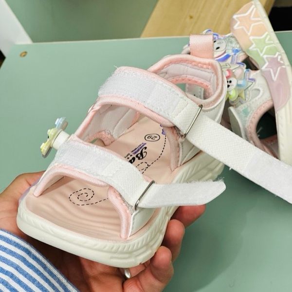 صندل بچگانه کرومی اسپینری برند winstar کد 4020701