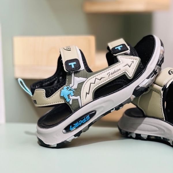 صندل بچگانه طرح کوهنورد برند winstar کد 4020702