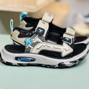 خرید اینترنتی قیمت صندل بچگانه طرح کوهنورد برند winstar کد 4020702