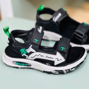 خرید اینترنتی قیمت صندل بچگانه طرح کوهنورد برند winstar کد 4020702