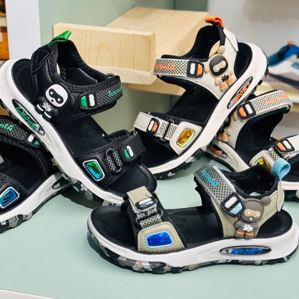 خرید اینترنتی قیمت صندل بچگانه طرح mr bone برند winstar کد 4020703