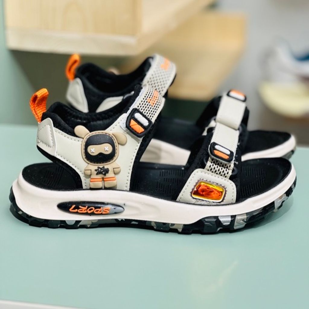 خرید اینترنتی قیمت صندل بچگانه طرح mr bone برند winstar کد 4020703