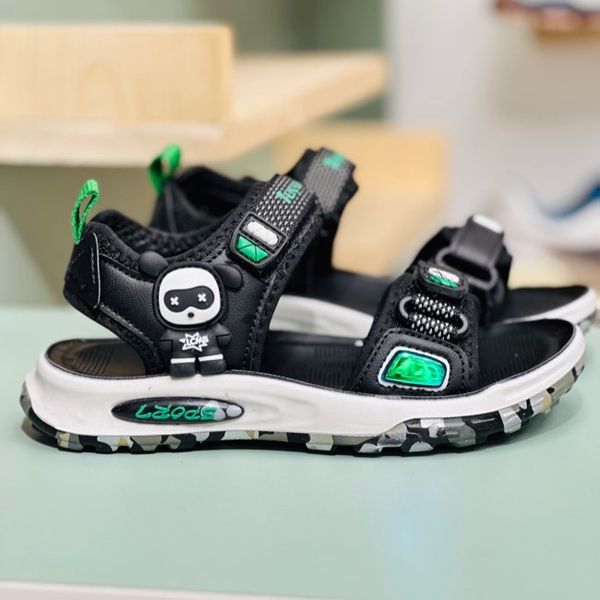 صندل بچگانه طرح mr bone برند winstar کد 4020703