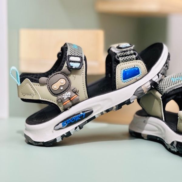 صندل بچگانه طرح mr bone برند winstar کد 4020703