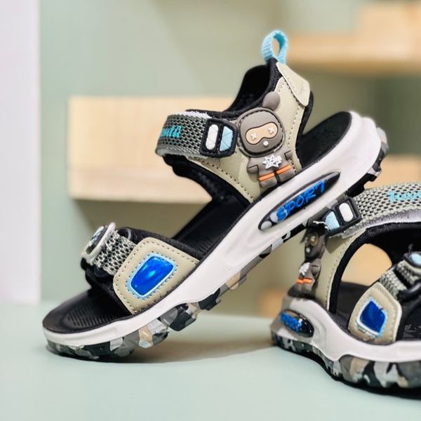 صندل بچگانه طرح mr bone برند winstar کد 4020703