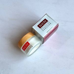 خرید اینترنتی بمب سفید کننده ضد کک و مک بام BAOM