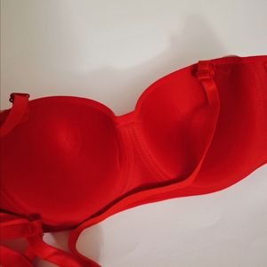 مشخصات سوتین اسفنجی وارداتی
