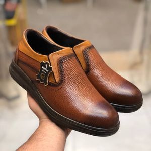 قیمت ارزان کفش چرم مردانه مدل وجدانی رنگ عسلی