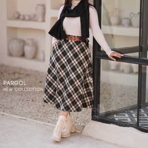 مشخصات دامن پشمی زنانه و دخترانه آوین