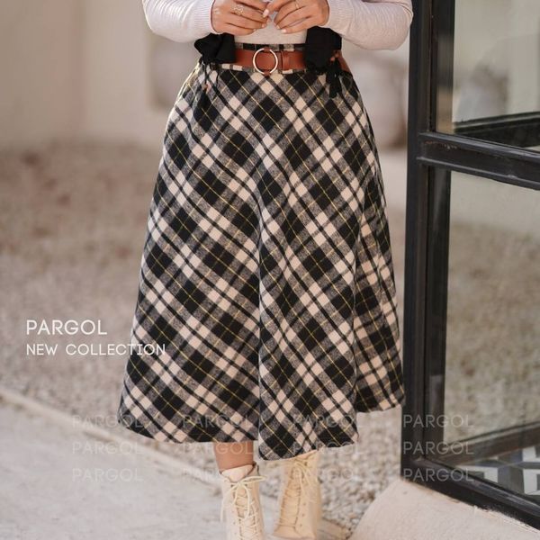 دامن پشمی زنانه و دخترانه آوین
