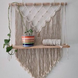 خرید انلاین شلف چوبی مکرومه بافی طرح طنین