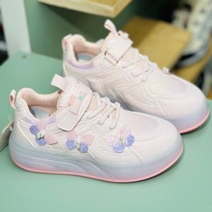 خرید اینترنتی قیمت کتونی دخترانه اسکیتی چراغدار طرح پروانه برند KIDS KING کد 4022801