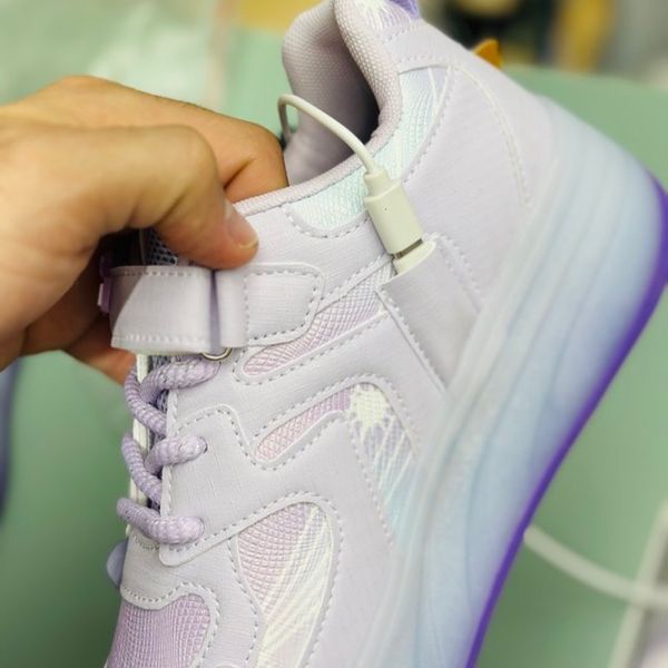 کتونی دخترانه اسکیتی چراغدار طرح پروانه برند KIDS KING کد 4022801