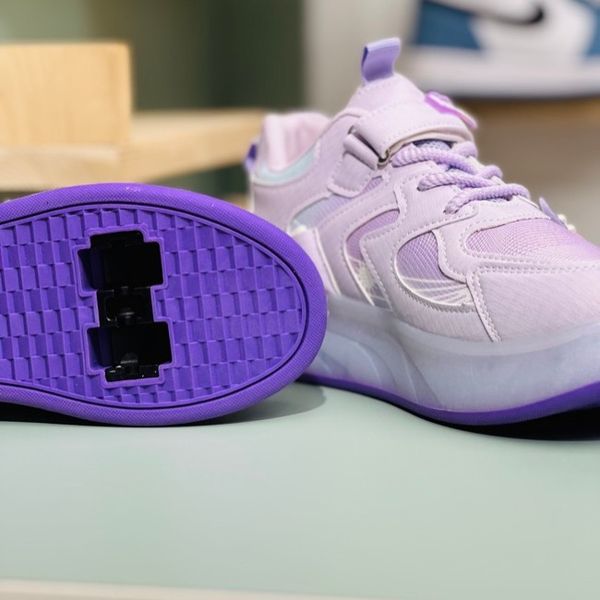 کتونی دخترانه اسکیتی چراغدار طرح پروانه برند KIDS KING کد 4022801