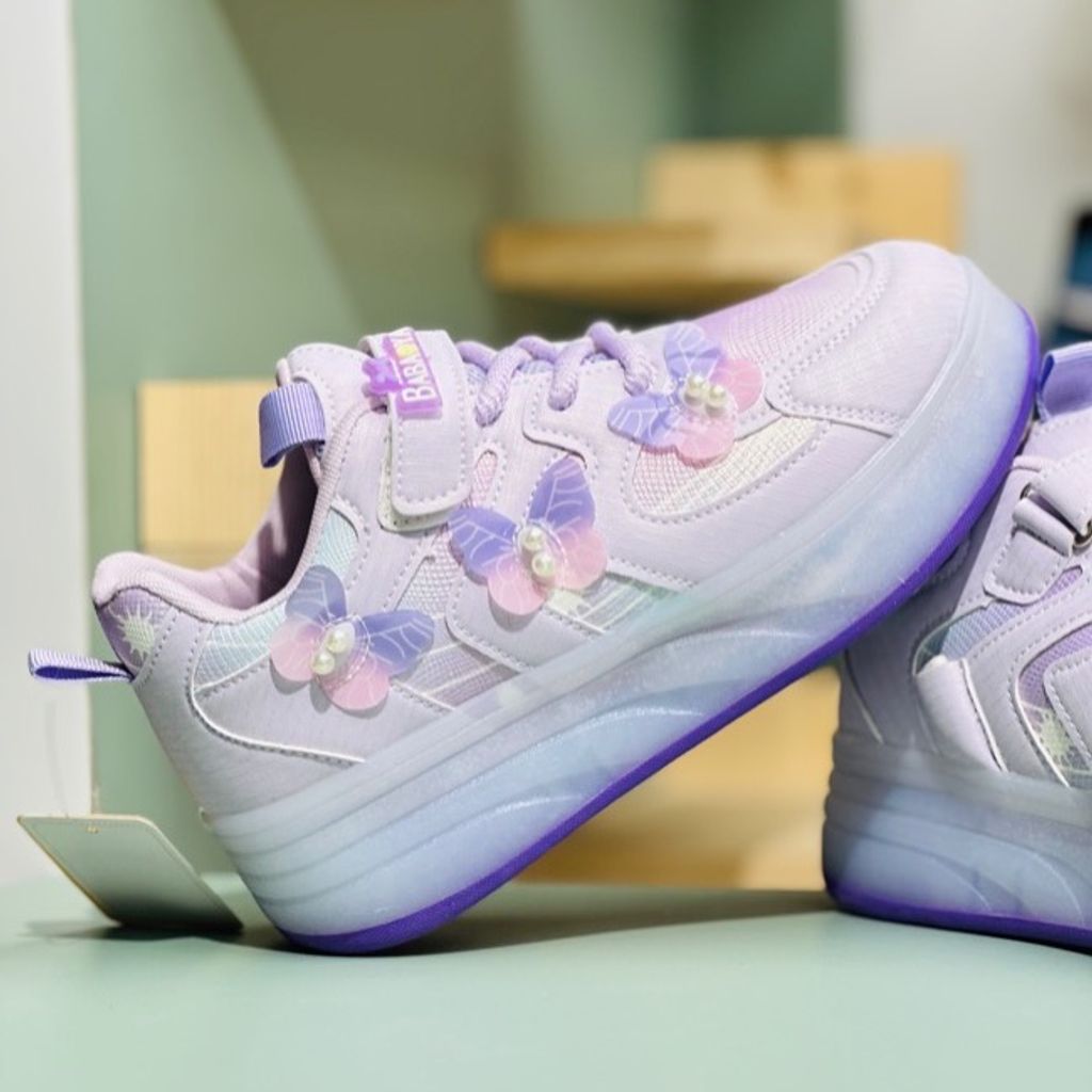 خرید اینترنتی قیمت کتونی دخترانه اسکیتی چراغدار طرح پروانه برند KIDS KING کد 4022801