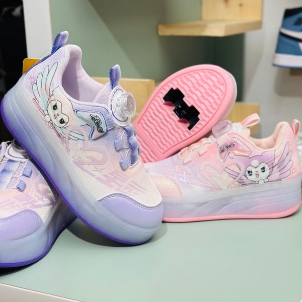 کتونی دخترانه اسکیتی چراغدار طرح کرومی برند KIDS KING کد 4022802