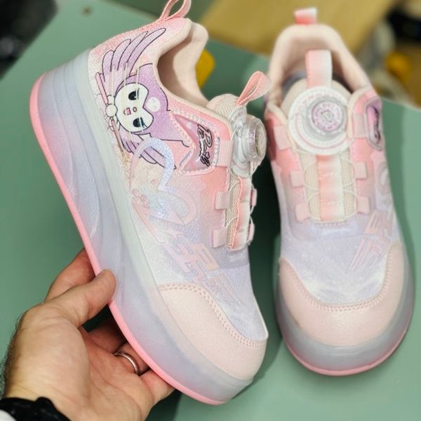 کتونی دخترانه اسکیتی چراغدار طرح کرومی برند KIDS KING کد 4022802