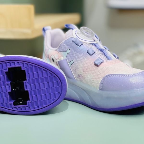 کتونی دخترانه اسکیتی چراغدار طرح کرومی برند KIDS KING کد 4022802