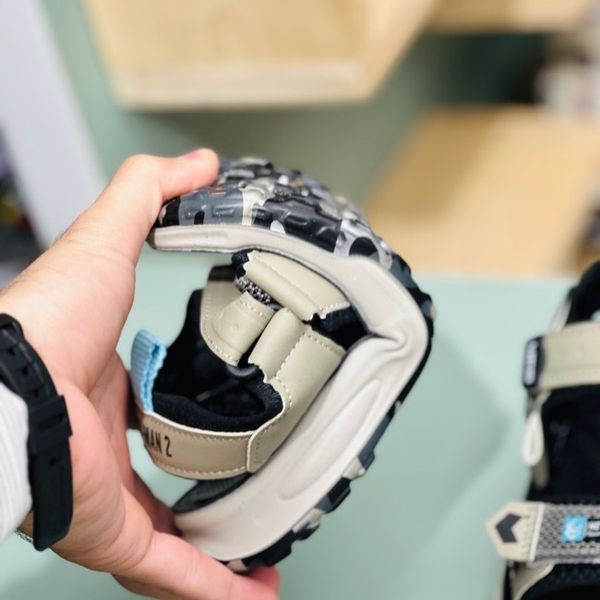 صندل بچگانه طرح Spider برند Winstar کد 4022503