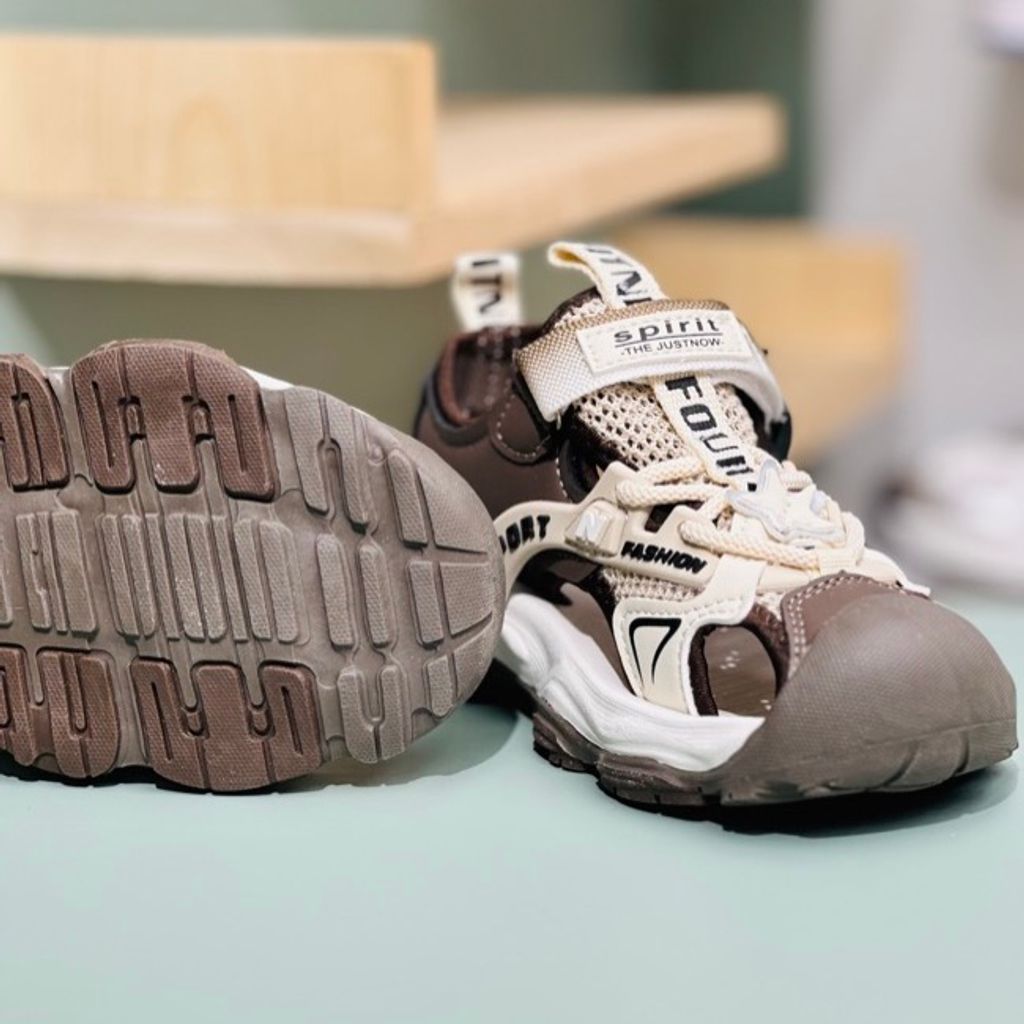 خرید اینترنتی قیمت صندل بچگانه طرح Spirit برند Winstar کد 4022504