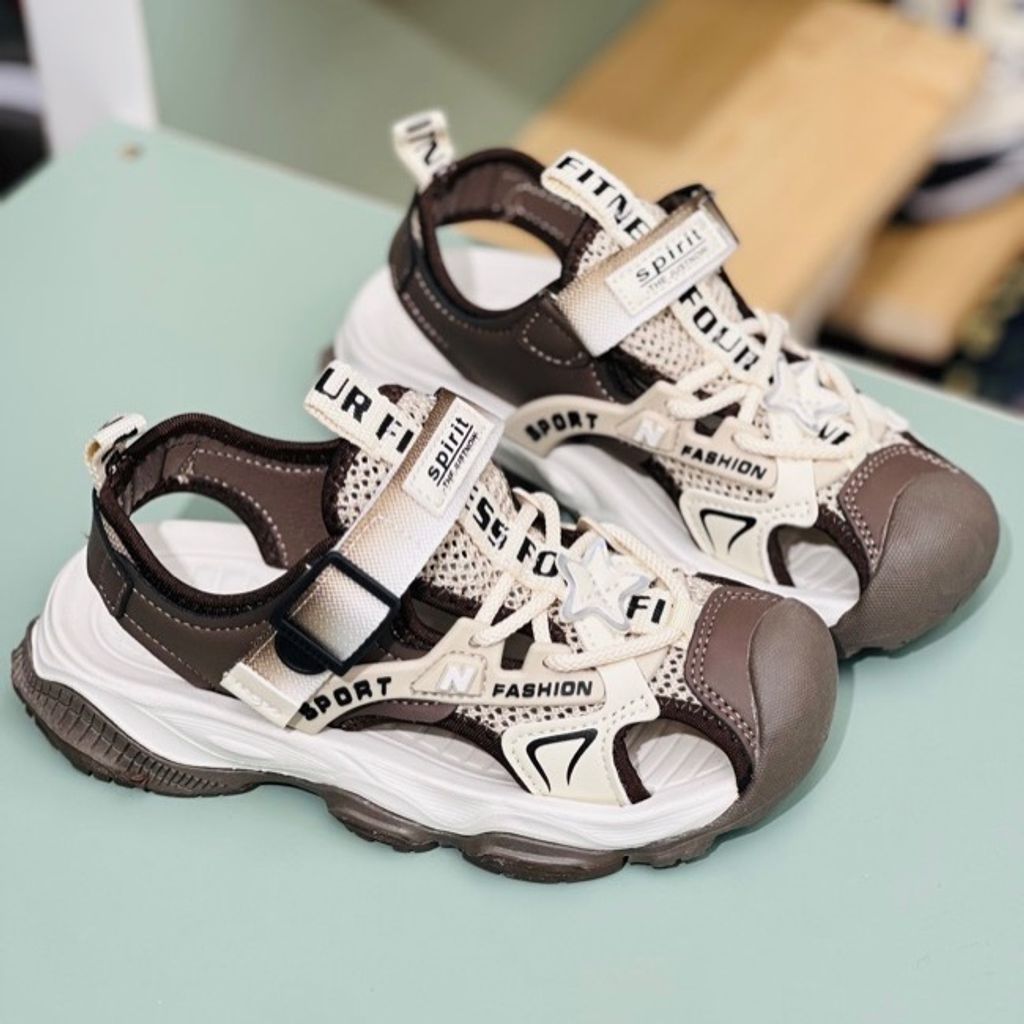 خرید اینترنتی قیمت صندل بچگانه طرح Spirit برند Winstar کد 4022504