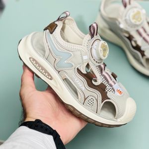 خرید اینترنتی قیمت صندل بچگانه طرح Una برند Winstar کد 4022505