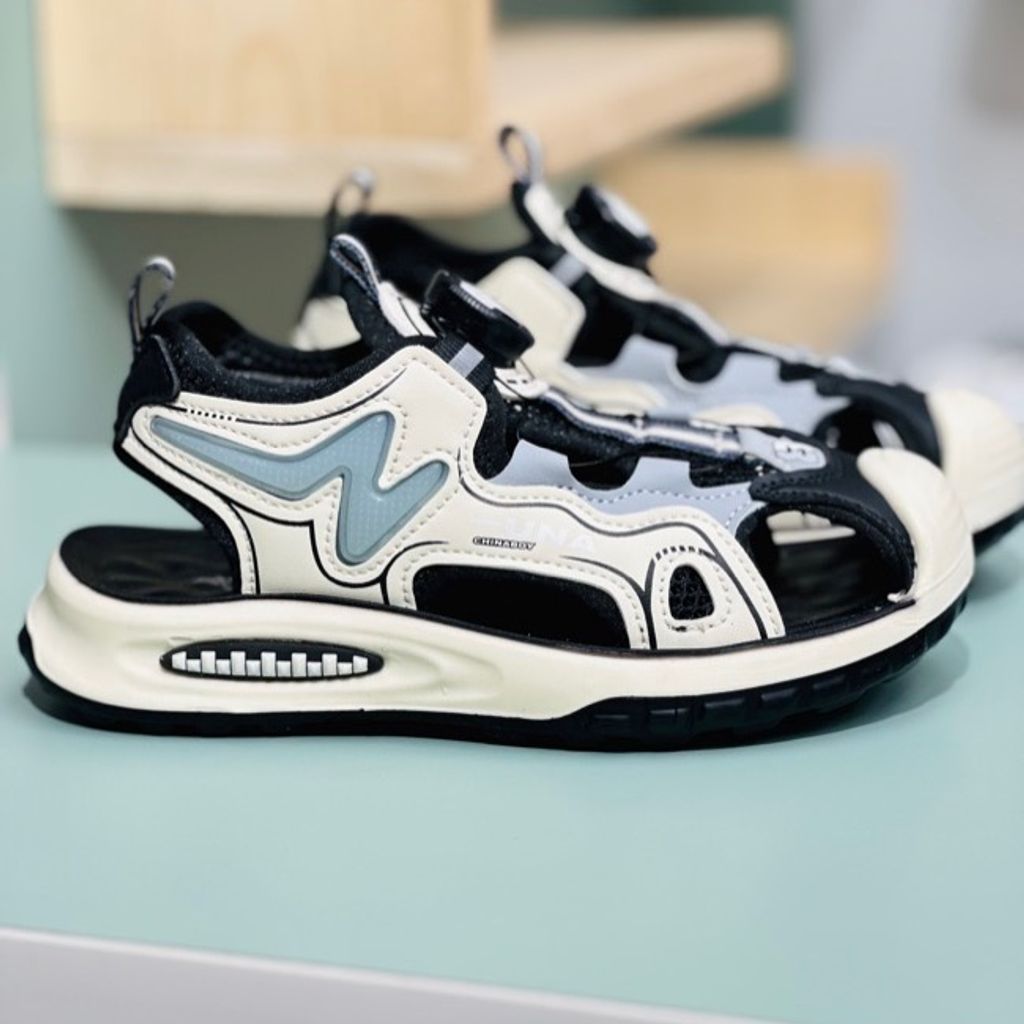 خرید اینترنتی قیمت صندل بچگانه طرح Una برند Winstar کد 4022505