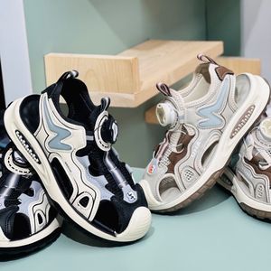 خرید اینترنتی قیمت صندل بچگانه طرح Una برند Winstar کد 4022505