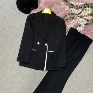 خرید اینترنتی ست کت شلوار ملکا