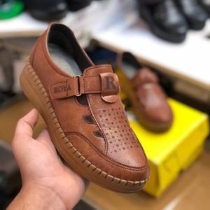 قیمت ارزان کفش طبی زنانه مدل باران رنگ عسلی