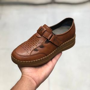 قیمت کفش طبی زنانه مدل باران رنگ عسلی