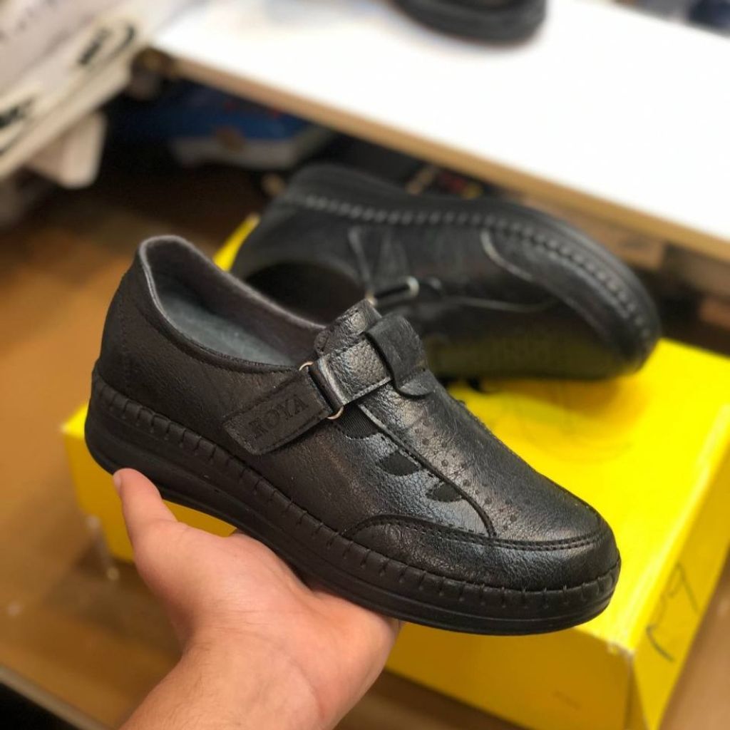 مشخصات کفش طبی چرم زنانه مدل باران رنگ مشکی