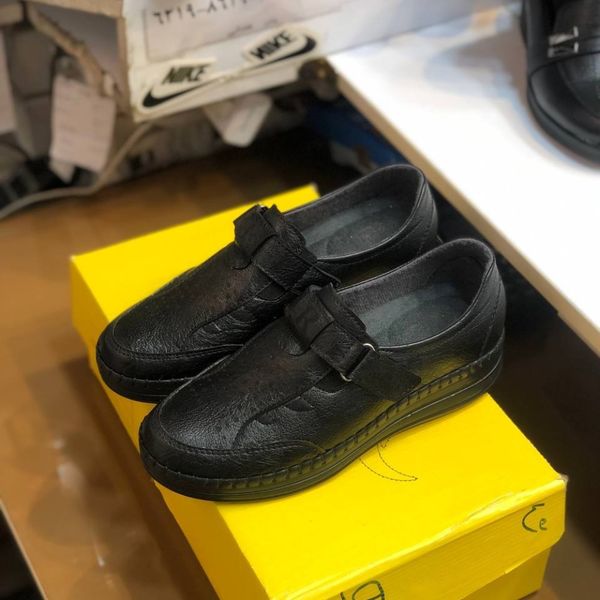 کفش طبی چرم زنانه مدل باران رنگ مشکی