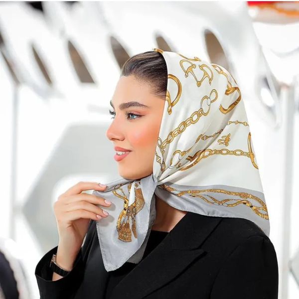 مینی اسکارف دور دوخت